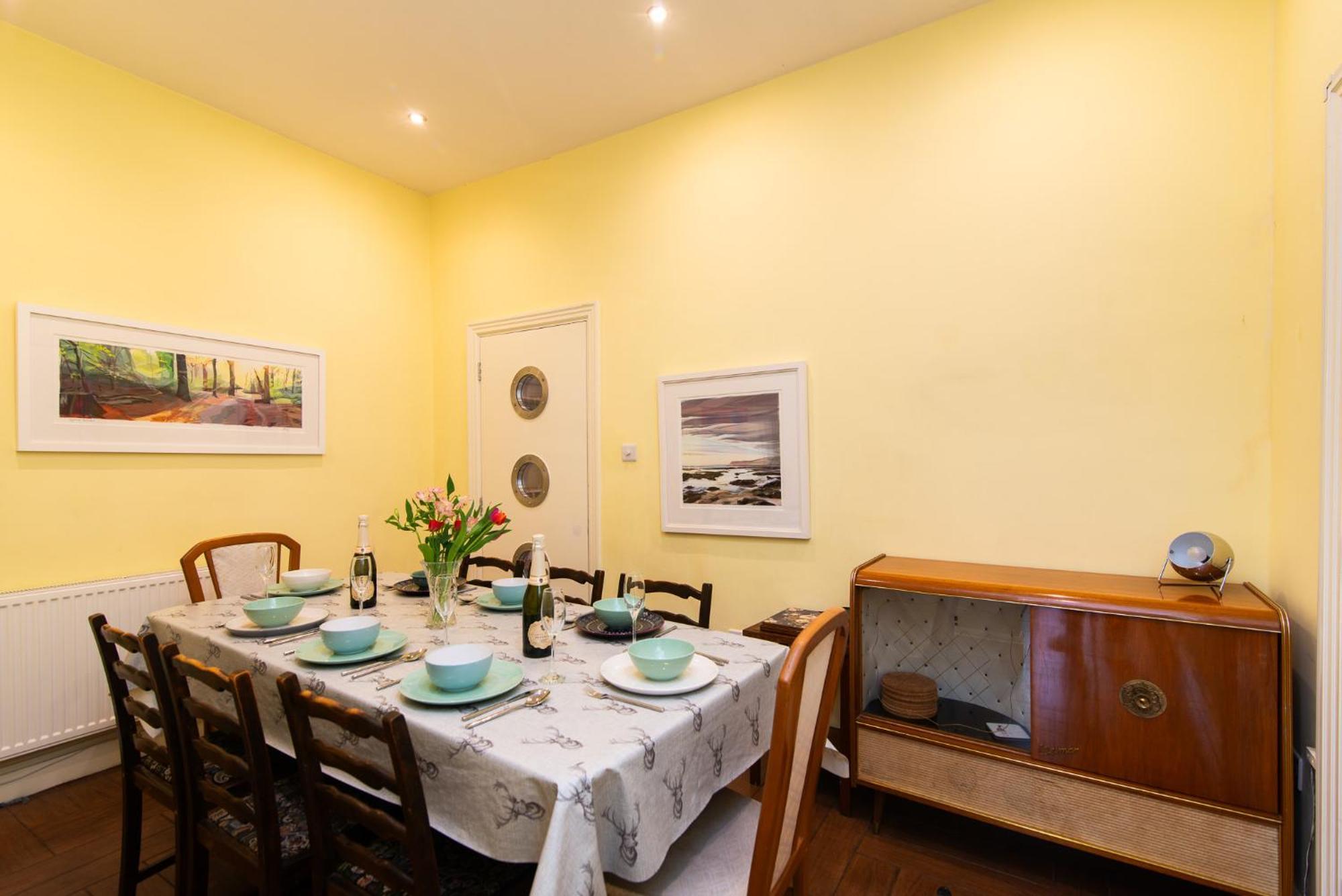 Spacious Retreat With River Views Near Peak District Matlock  Eksteriør billede