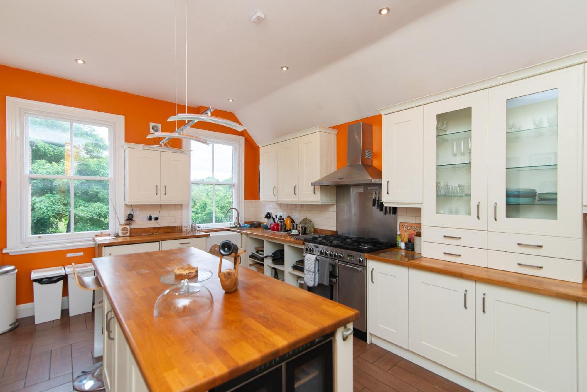 Spacious Retreat With River Views Near Peak District Matlock  Eksteriør billede